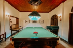 Homes-Bungalow-pool-table